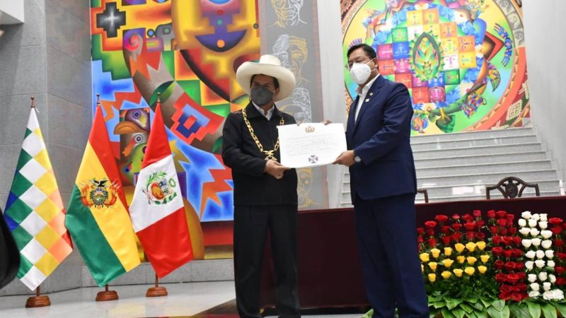 Bolivia y Perú firman acuerdo de 10 puntos en el VI Gabinete Ministerial Binacional